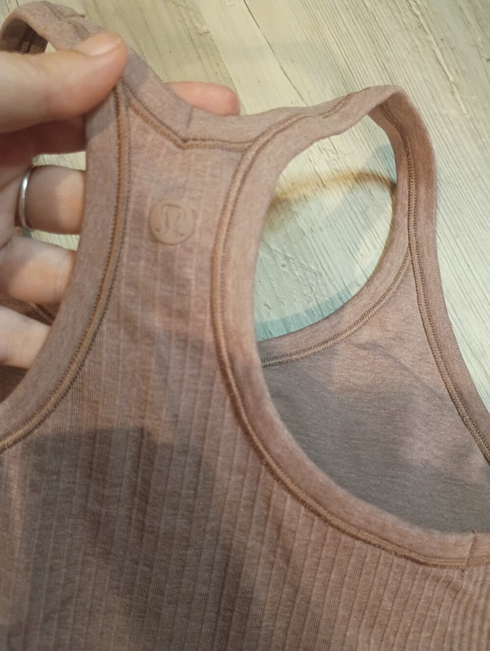 Lululemon - Picture 5 of 7
